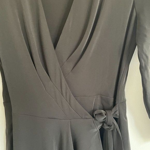 L'AGENCE Black Wrap Dress Mini Never Worn - Picture 6 of 7